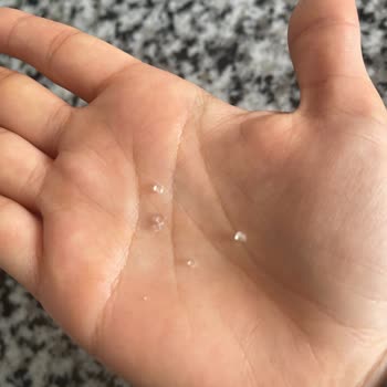 Mini Oyun Hamurunda Cam Parçaları Çocuk Güvenliğini Tehdit Ediyor