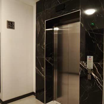 Kone Asansöründe Ani Çöküş Ve Güven Sorunu