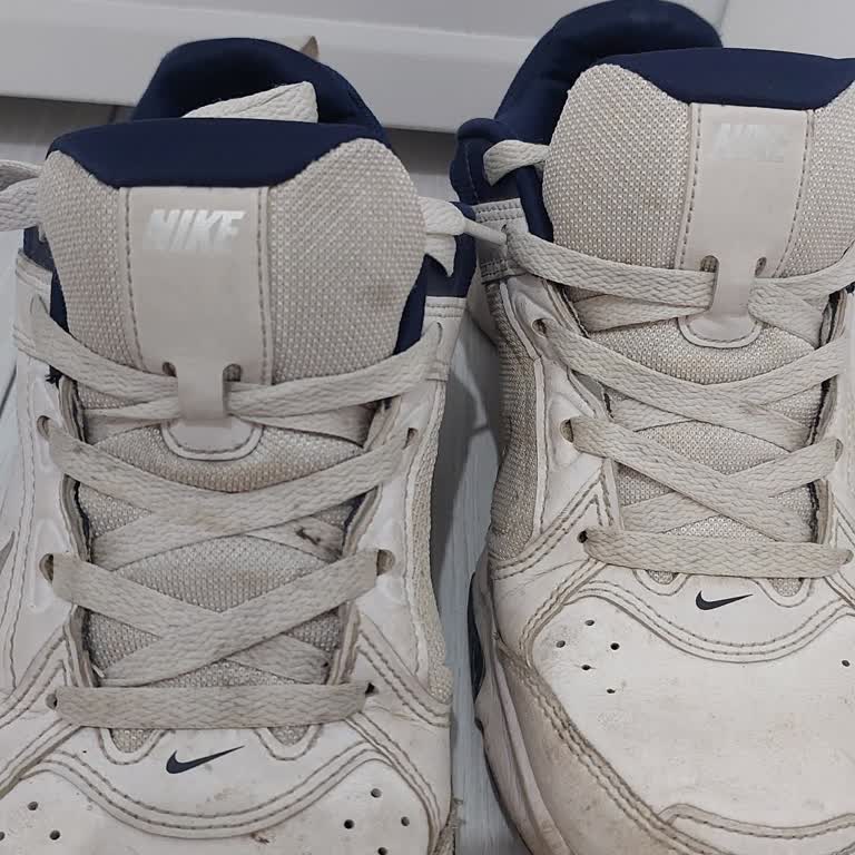 FLO Ayakkabısında Kısa Sürede Aşırı Yıpranma Ve Kalite Sorunu