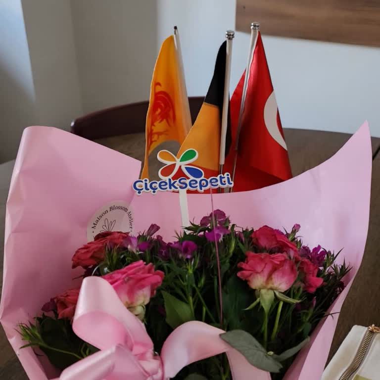 Seçtiğim Görselle Uymayan Çiçek Siparişi Ve İade Talebi