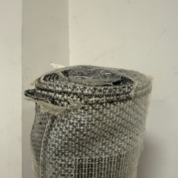 DHL Tokat Şubesinde Halı Mahvoldu, Çalışanın Sorumsuz İşlemi