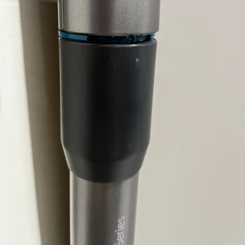 Philips Aqua Plus 8000 Şarjlı Dik Süpürge Bağlantı Noktasındaki Plastik Parçanın Erken Kırılması