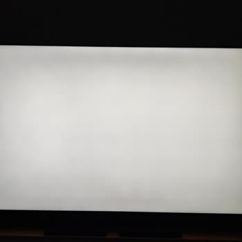 Hepsiburada’dan Alınan Grundig Televizyonda Panel Gölgelenmesi Kusur Sayılmadı