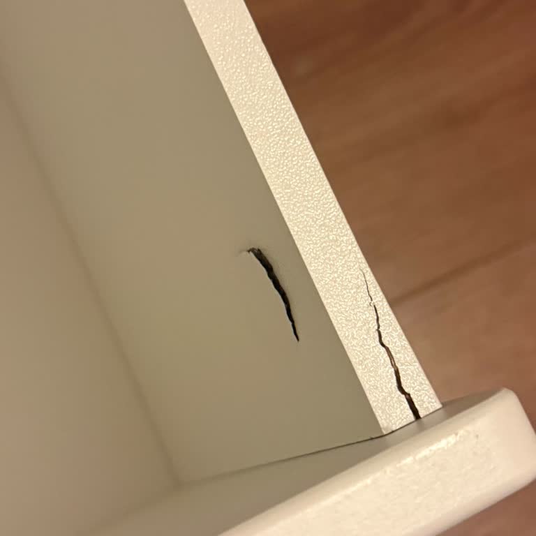 Montajda Çekmece Kırıldı, IKEA Kullanıcı Hatası Diyerek Ücret Talep Ediyor