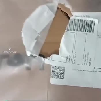 Trendyol Express Kutunun Üstünde Delik Var
