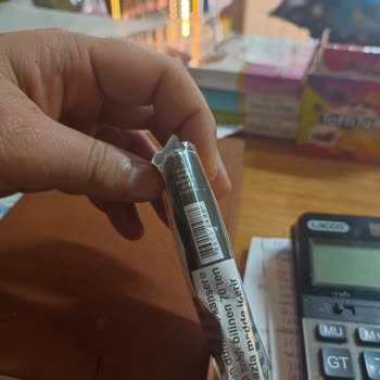 Parliament Sigara Paketinde Saplar Çıktı Ve Kalite Sorunu Tekrarlıyor