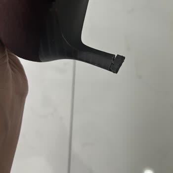 Kauçuk Parçalanan Topuklu Bot Ve Trendyol Müşteri Hizmetine Ulaşılamama