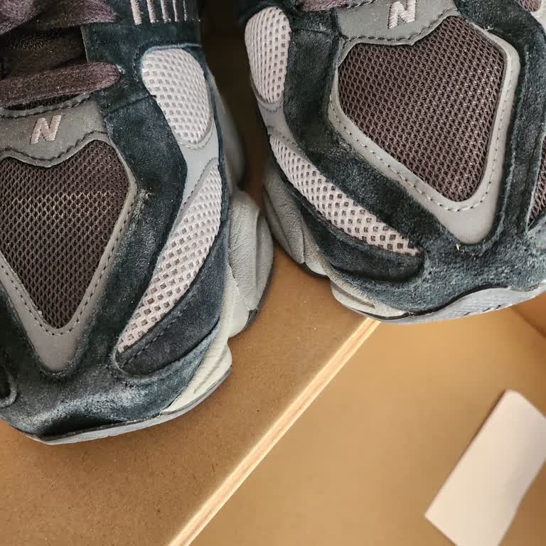 New Balance Ayakkabısının Kısa Sürede Yırtılması Ve Mağazanın Kullanıcı Hatası İddiası