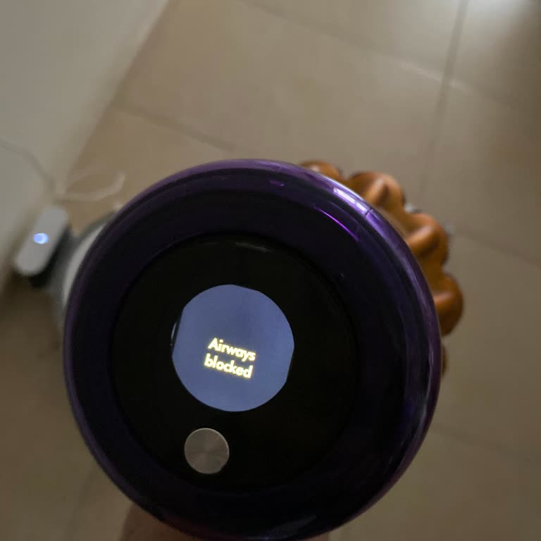 Dyson V15 Süpürge 'Airway Blocked' Uyarısıyla Çekim Yapamama Sorunu