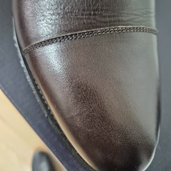 Derimod'tan Gelen Kullanılmış Ayakkabılar Ve İade Sorunu