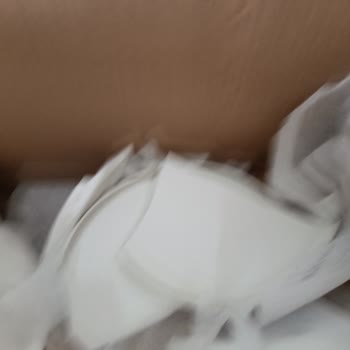 Kırık Ürün Ve Kibirli Mağaza Müdürünün Tutumu