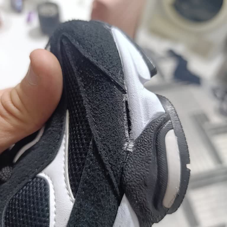 Tarz Ayakkabım'dan Defolu Ayakkabı Ve İade Reddi