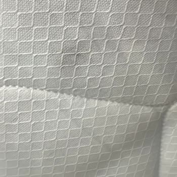 Aria Yaylı Yatakta Yırtık Ve Lekeli Ürün, Ücretsiz Değişim Talebi