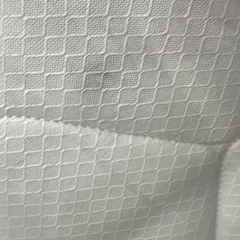 Aria Yaylı Yatakta Yırtık Ve Lekeli Ürün, Ücretsiz Değişim Talebi