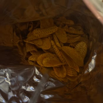 BİM Şubesinden Alınan Rolls Cipsi Bozuk Çıktı, İade Talebi