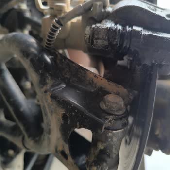 Cforce 450L Arka Sağ Kaliper Yağ Kaçağı Ve Parça Temini Talebi