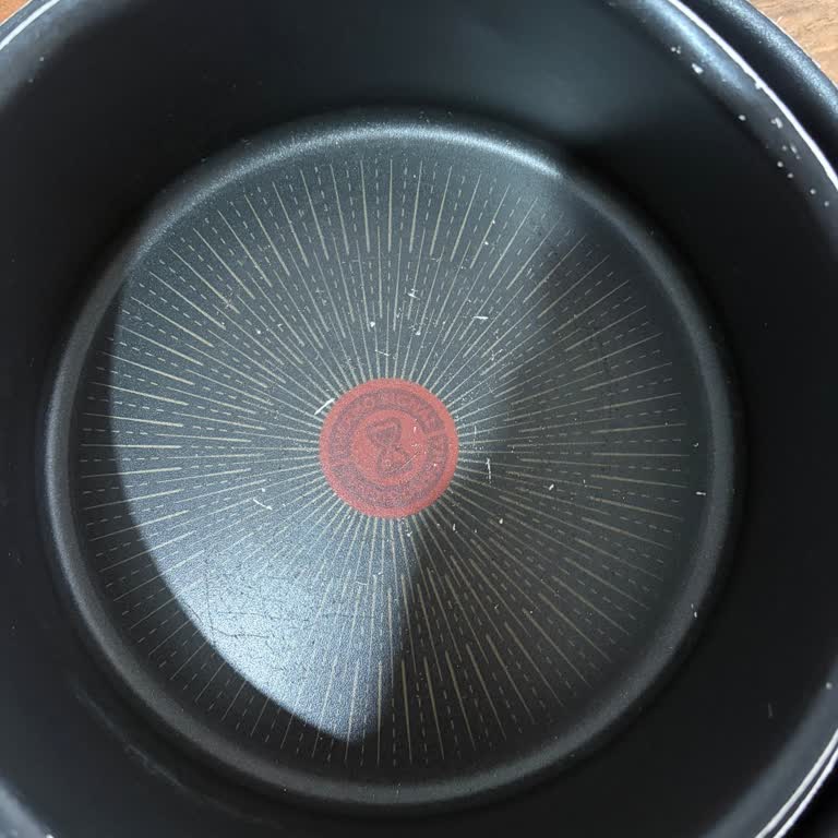 Tefal 6X Ingenio 12 Parça Tencere Takımının Çizilmez Özelliği Bozuldu, Sapları Soyuldu