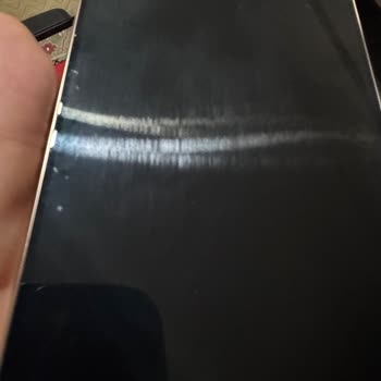 Mükemmel Kategorisindeki Iphone’da Çizik Ve Kirli Gönderim, İade Talebinde Tehditkar Tutum