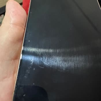 Mükemmel Kategorisindeki Iphone’da Çizik Ve Kirli Gönderim, İade Talebinde Tehditkar Tutum