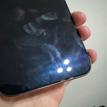 Mükemmel Kategorisindeki Iphone’da Çizik Ve Kirli Gönderim, İade Talebinde Tehditkar Tutum
