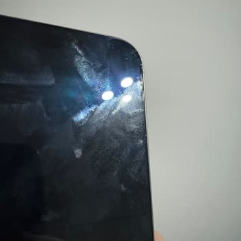 Mükemmel Kategorisindeki Iphone’da Çizik Ve Kirli Gönderim, İade Talebinde Tehditkar Tutum