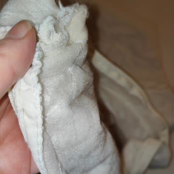 Yataş Yüzde Yüz Pamuk İddiası Yanıltıcı, Yastık Naylon Ve Sertleşiyor