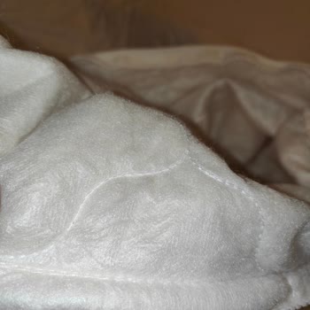 Yataş Yüzde Yüz Pamuk İddiası Yanıltıcı, Yastık Naylon Ve Sertleşiyor