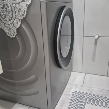 Alt Tarafı Paslanan Bosch Çamaşır Makinesi Ve Servisin Kullanıcı Hatası Argümanı