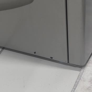 Alt Tarafı Paslanan Bosch Çamaşır Makinesi Ve Servisin Kullanıcı Hatası Argümanı