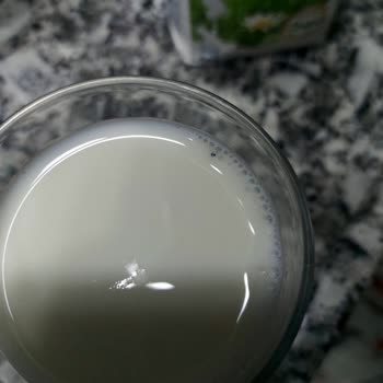 Süt Şişesinde Yabancı Madde Görülmesi Ve Ürün Değişimi Talebi