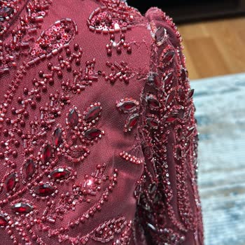 Bymervebeter Modelin Omzu İle Bana Gelen Ürünün Omzu Farklı