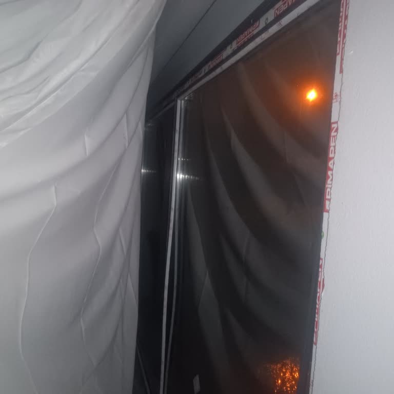 Pimapen Tamamlanmayan Pencere Ve Doğrama İşleri Nedeniyle Villamda Yağmur Suyu Girişi Ve Maddi Zarar