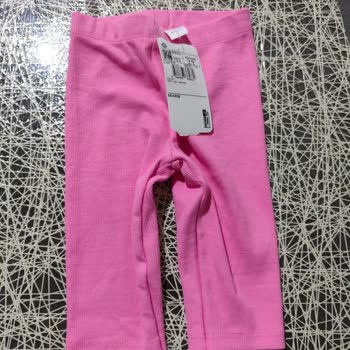 İkili Tayt Setinde Tek Tayt Gönderildi