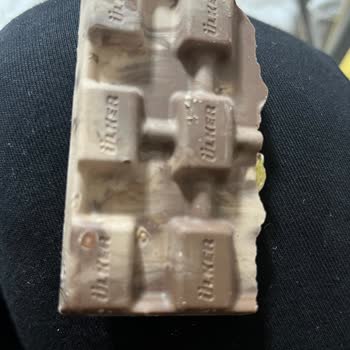 Son Kullanma Tarihi Geçmemiş Çikolatanın Renk Değişikliğiyle Gelen Mağduriyet