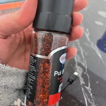 Bağdat Baharat Cam Şişe Pul Biberde Açılmadan Küf Sorunu