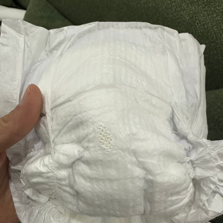 Molfix Kullanılmış Gibi Görünen Bebek Bezi İçin Hijyen Endişesi ve İade Talebi