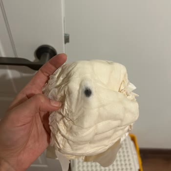 Bebek Bezinde Siyah Lekeler Ve Mürekkep Gibi Sızıntı: Sağlık Endişesi