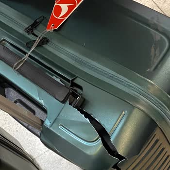 Uçuşta Valizim Ağır Hasar Aldı Ve 6.000 TL Tazminat Talebi