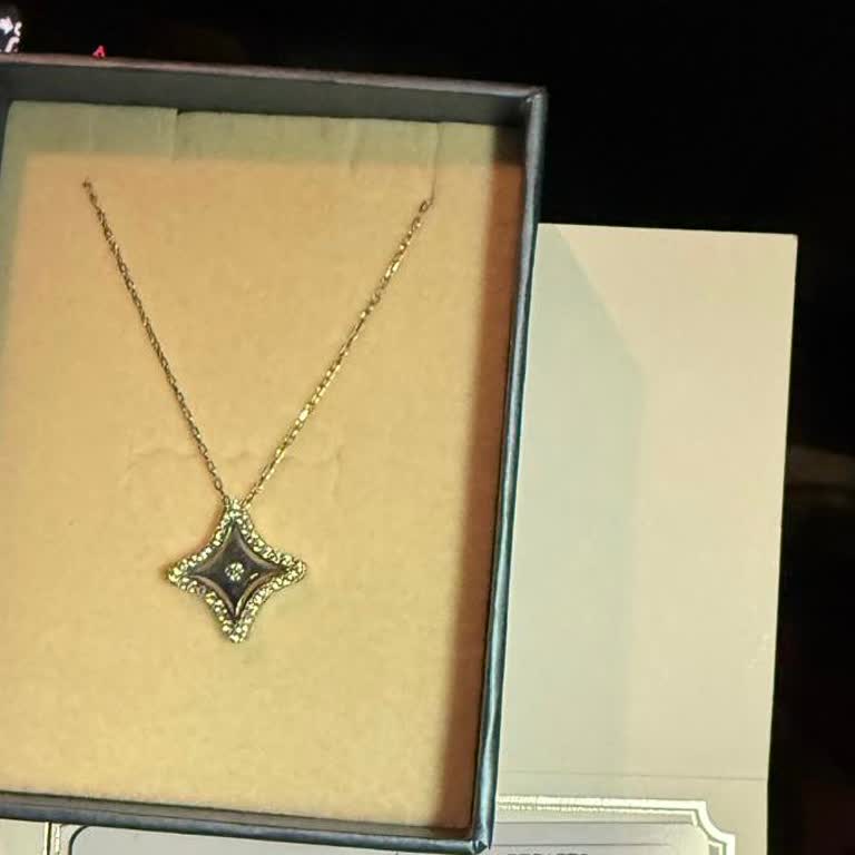 Satın Aldığım Yüzük İçin Verilen Hediye Kolye Değiştirildi Ve Zorla Kabul Ettirildi