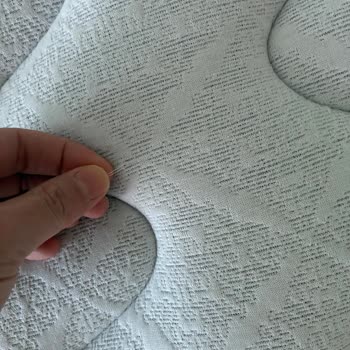 Mondi Maltepe Mağazasındaki Yatakta İp Sökükleri Ve Leke Nedeniyle Garanti Reddi