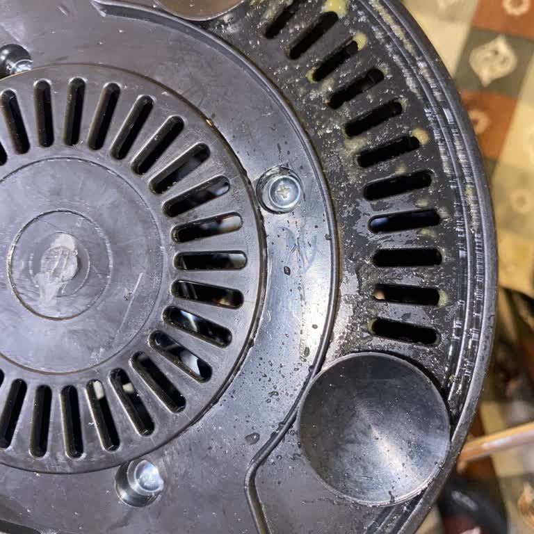 Hepsiburada Üzerinden Alınan Kiwi Meyve Sıkacağı İlk Kullanımda Çöküp Sızıntı Yaptı