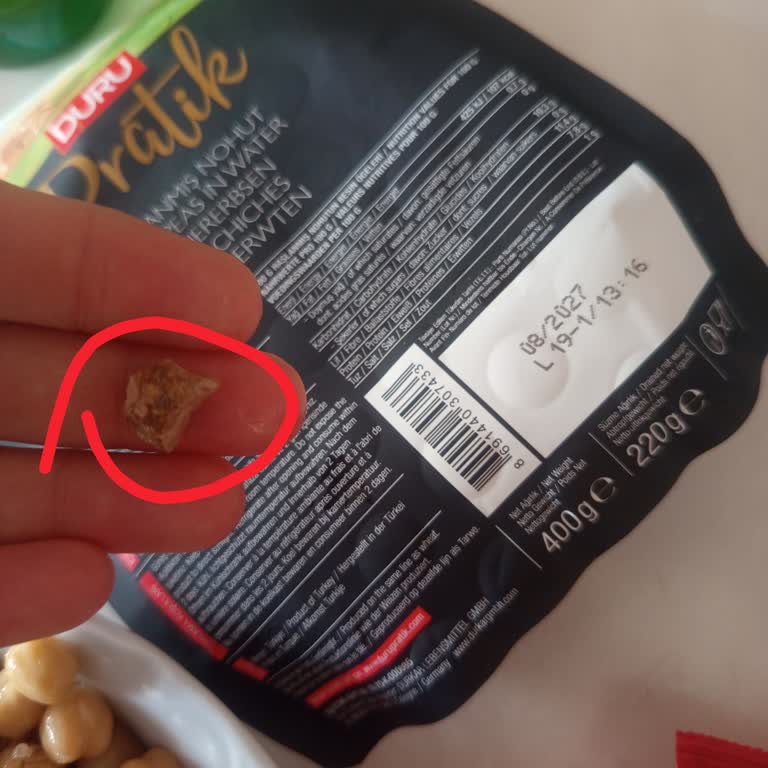 Duru Nohut Ürününün İçinde Taş Olması Diş Hasarı Riski Yaratıyor