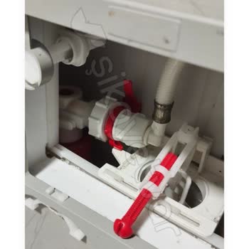 Visam Klozet Rezervuarı İkinci Defa Kırıldı Ve Su Akıtıyor