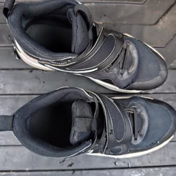 Kısa Sürede Açılan Ayakkabıya Garanti Değişim Talebi