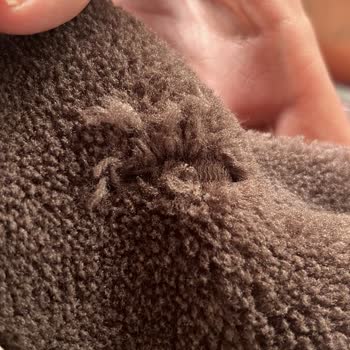 Zara'da Yün Çeketin Dökülmesi Ve Müşteri Hizmetlerinin Yardımsızlığı