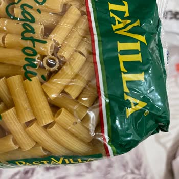 Migros Sanal Market'ten Satın Alınan Makarna Paketlerinde Kurtlanma Tespit Edildi