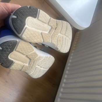 İki Ayda Yırtılan Adidas Cloudfoam Move Ayakkabı İç Topuk Astarı, İade Talebi