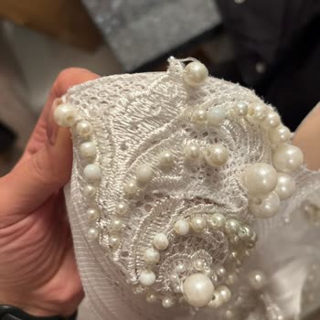 Kiralanan Gelinlik Aşırı Hasarlı Ve Tamir Edilmemiş Şekilde Geri Döndü