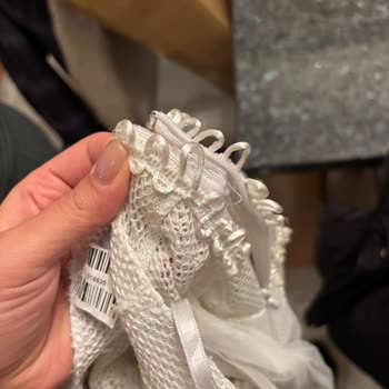 Kiralanan Gelinlik Aşırı Hasarlı Ve Tamir Edilmemiş Şekilde Geri Döndü