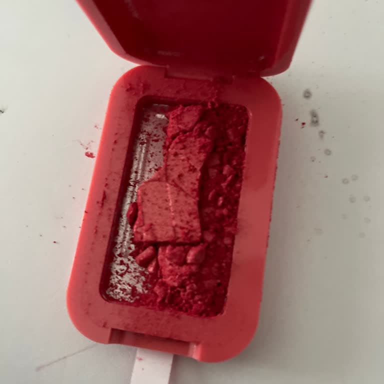 Watsons’ta Kırık Nyx Allık Ve Müşteri Hizmetlerine Ulaşılamama Sorunu